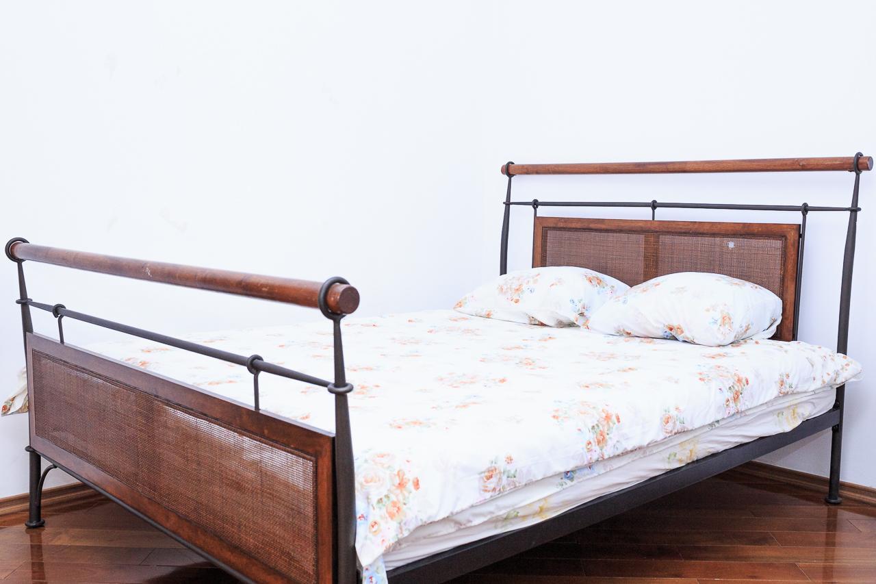 "European" Backpackers Hostel In Almaty Esterno foto